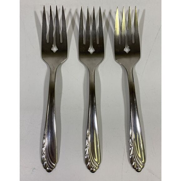 3 Oneida HEART OF SWEDEN Stainless Oneidacraft Deluxe Salad Forks Flatware - Picture 1 of 2